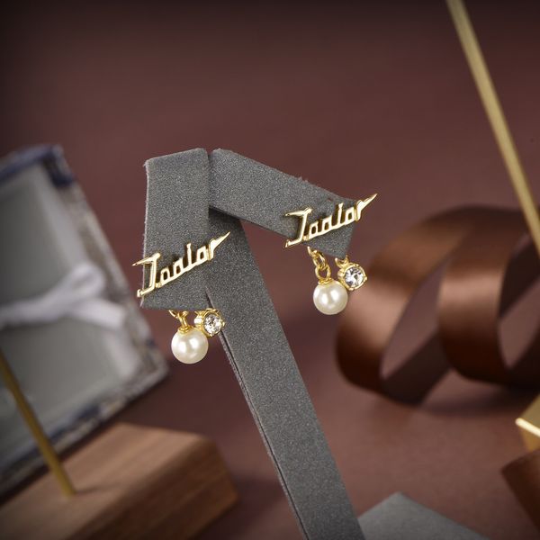 

special offer 70% off luxury jewelry 2021 new small pearl pendant letter earrings female, Golden;silver