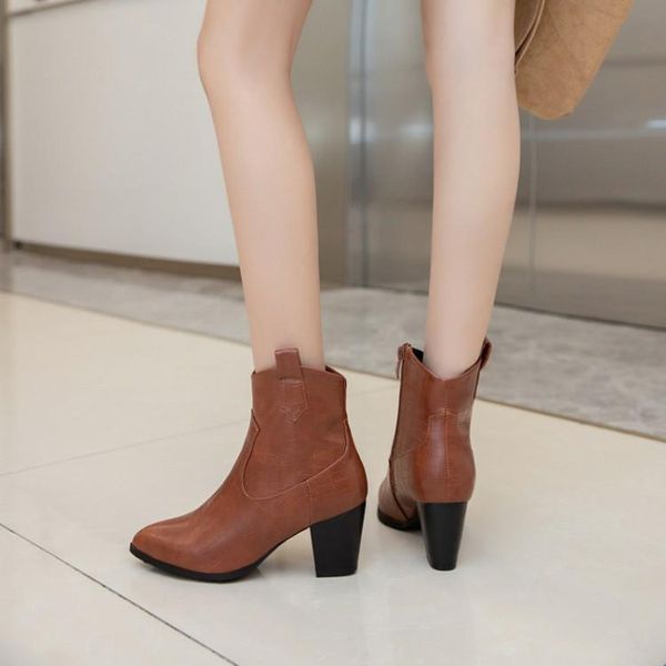 

boots long and short of fall / winter 2021: retro thick medium heel, large size cavalier, Black