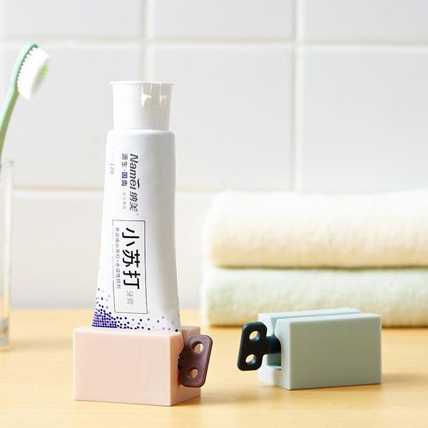 

toothbrush holders 1pc creative toothpaste dispenser squeezer plastic easy rolling holder tube bathroom products accessories