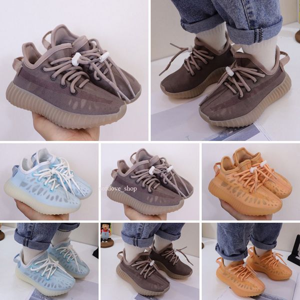 

kids running shoes 2021 designer boys girls glow reflective flax synth oreo citrin cloud white toddler outdoor sneakers size 24-35, Black