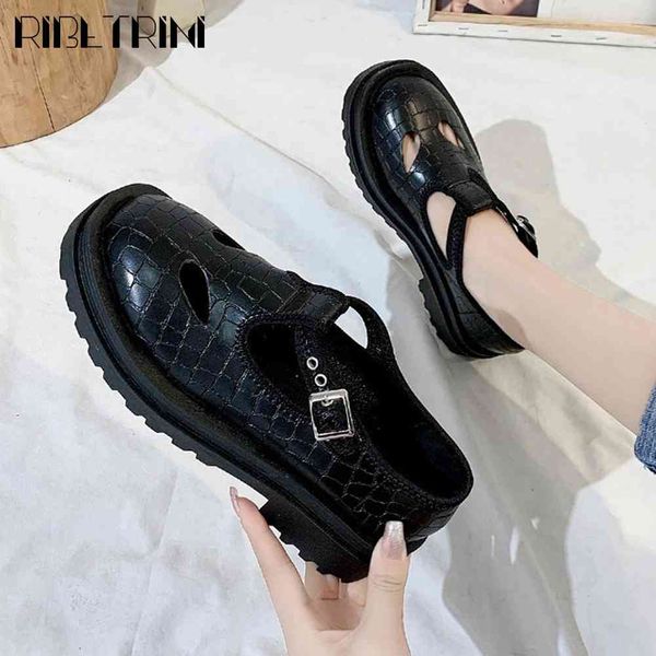 

sandals 2021 arrival girl black buckle platform round toe shoes women chunky heel punk gothic fashion pumps