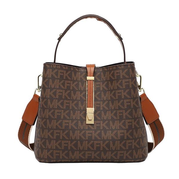 

the 2021 fashion simple western style single shoulder all-match wide strap retro messenger bucket bag bags