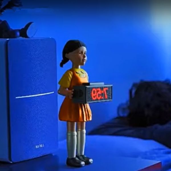 

squid game alarm clock fires bullets to wake you up red light green doll funny 321 wooden man thanksgiving toys