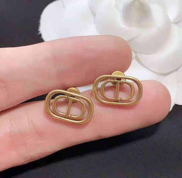 

factory specials aa tiktok 2021 new style letter stud earrings, female voice, red jewelry., Golden