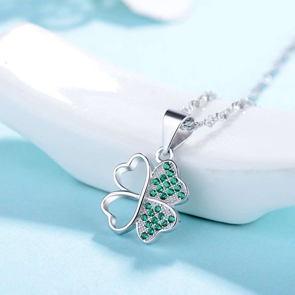 

tanabata valentine's day gift to girlfriend lucky clover necklace female clavicle chain simple korean jewelry pendant, Black