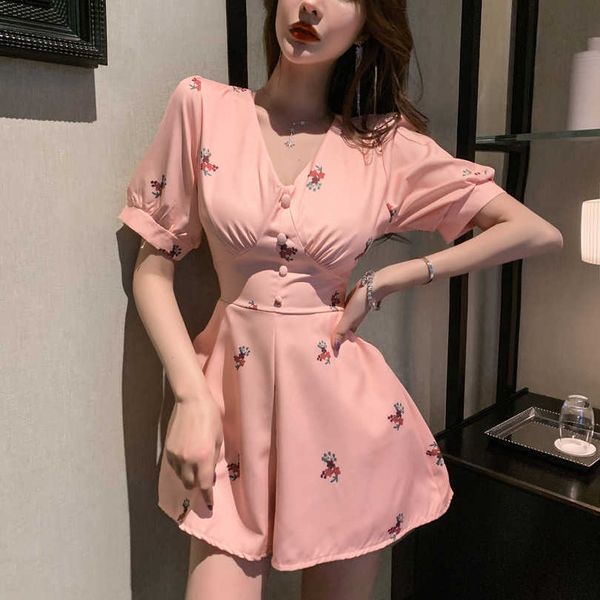 

korean version summer jumpsuit v-neck puff sleeves folds slim slimming floral wide-leg shorts 210529, Black;white