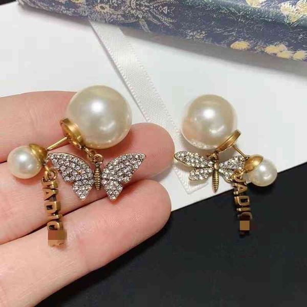 

factory specials new fashion pearl earrings female temperament simple full diamond bee letter earrings, Golden