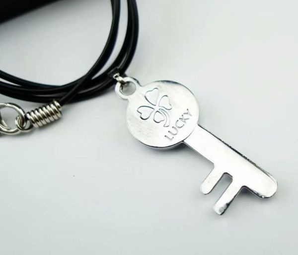 

100 pcs fashion real four leaf clover pendant key design jewelry, Silver