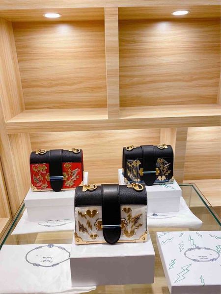 

2021 contrast lock soft surface small wind horizontal square inner patch black solid three fashion style one-shoulder diagonal ladies bagsn3