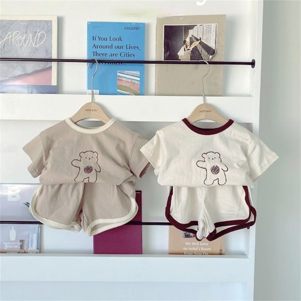 

summer baby boys and girls cute bear clothes sets cotton short sleeve t shirt shorts outfits 210708, White