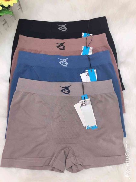 

814 longzhishuang men's new seamless medium and large version high elastic flat leg underwear, Black;white