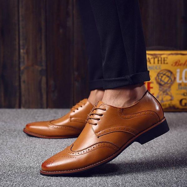 

dress shoes british fashion men wedding business white lace up outdoor man pointed toe brogue bullock office footwear, Black
