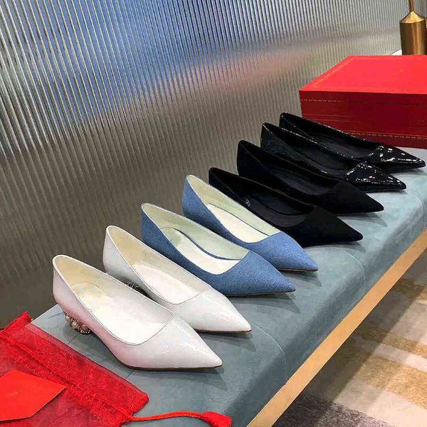 

2022 spring and autumn ladies elegant single shoe tip comfortable inlaid pearl root woman, Black