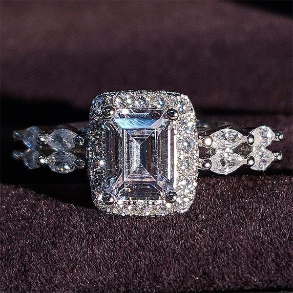 

luxury princess 925 sterling silver engagement ring for women lady anniversary gift jewelry wholesale moonso r5471 cluster rings, Golden;silver