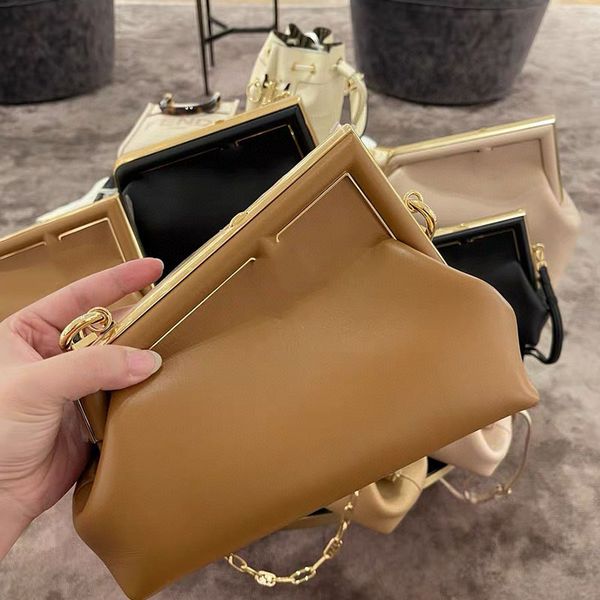 

2021 woman designer shoulder bag wallet handbag messenger beach bags leather luggage tag shopping street coin purse