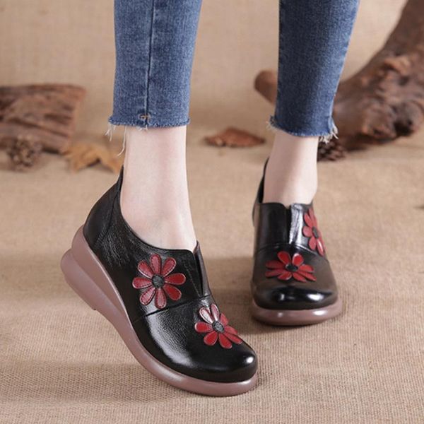 

dress shoes 2021 spring pure handmade women's retro national style leather deep mouth single soft sole mother's, Black