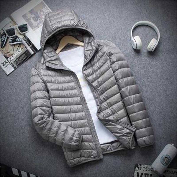 Piumino leggero di marca autunno inverno moda uomo con cappuccio corto grande ultrasottile leggero leggero cappotto sottile piumini 211110