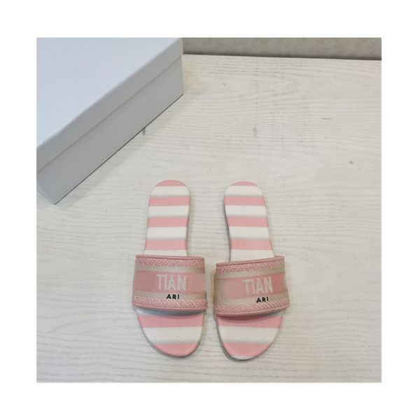 

slippers 2021 summer new leather flat bottom embroidered slippers fashion d home sandals high end british women's shoes zly, Black