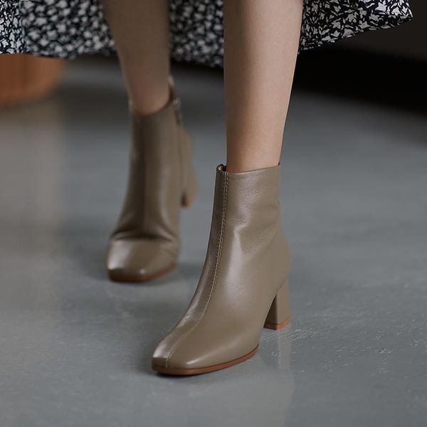 

boots 2021 autumn and winter korean style simple square head sheepskin comfortable short, Black