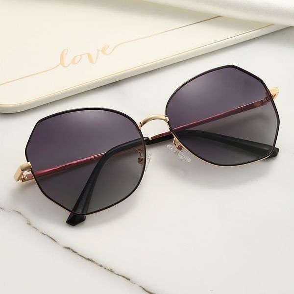 

fashionable large frame metal women's polarized sunglasses, White;black