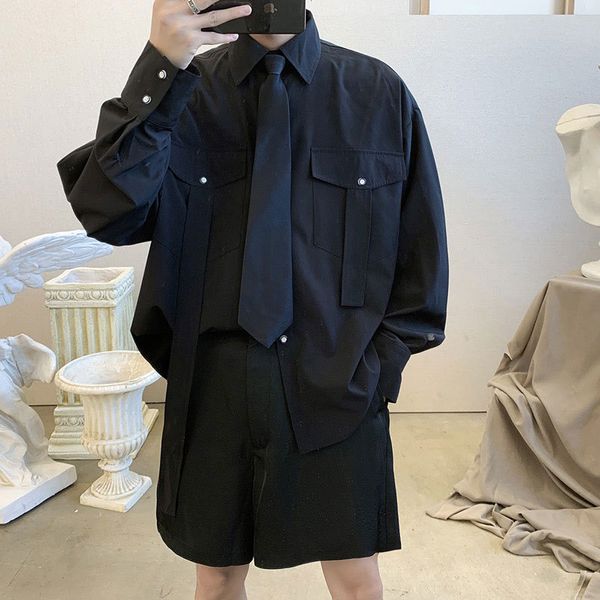 Erkekler için Siyah Gömlek Uzun Kollu Rahat Boy Erkek Gömlek Kore Tarzı Kargo Çalışma Katı Camisas Elbise Iş Kemeri Homme 210524