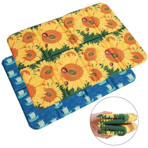 

folder camping mat folding portable small cushion moisture proof waterproof prevent dirty picnic beach pad outdoor pads