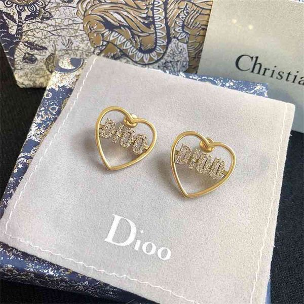 

70% off outlet online new fashion letters full diamond earrings women's net red trend heart-shaped hand accessories, Golden