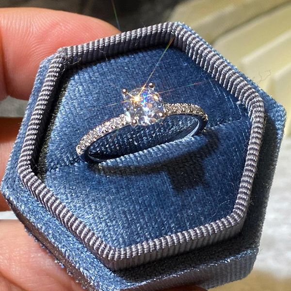 

wedding rings uilz trendy engagement for women exquisite white zircon cubic elegant cocktail jewelry wholesale crl1844, Slivery;golden