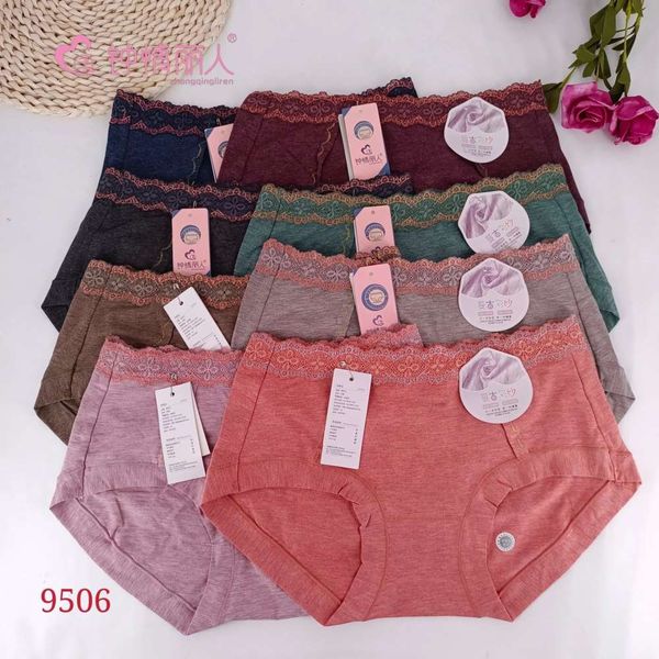 

yarn briefs, Black;pink