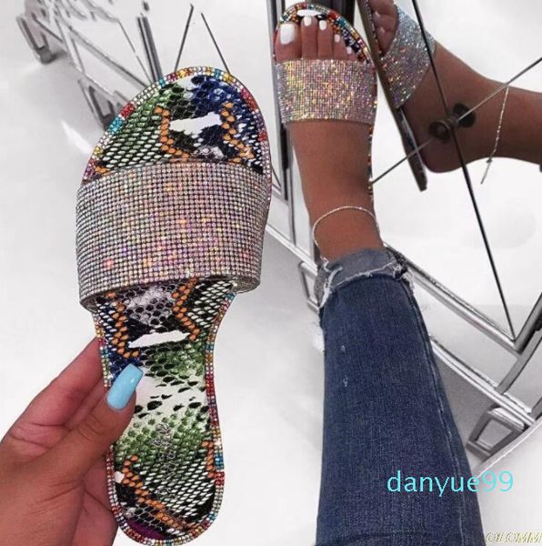 

rhinestone slippers new women fashion wild beach flip flop bright diamond flat bottom outdoor wild student sandals, Black