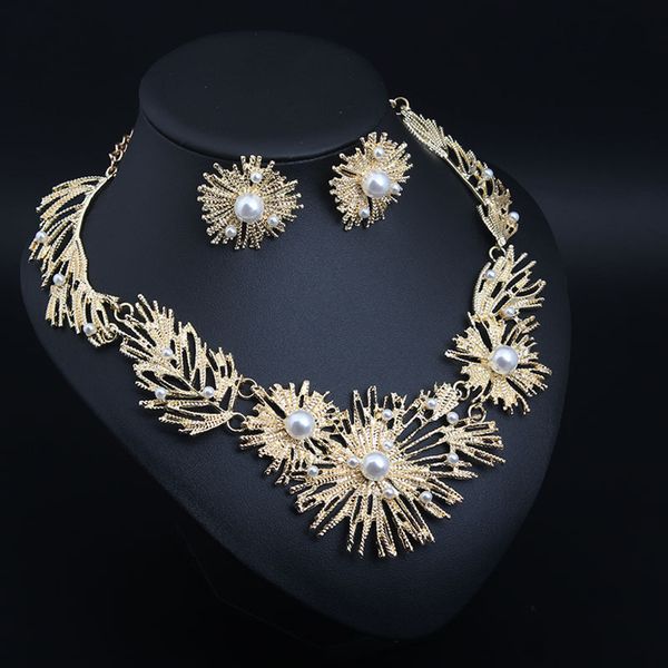 

luxury women party jewelry set fashion girl necklace earrings 2-piece set gold silver plated alloy flowers imitation pearl wedding jewelry