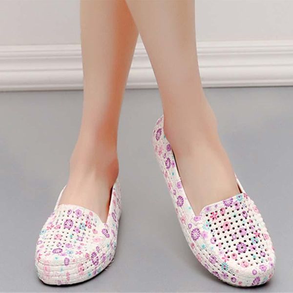 

summer plastic sandals women's flat openwork print hole beach shoes, Black