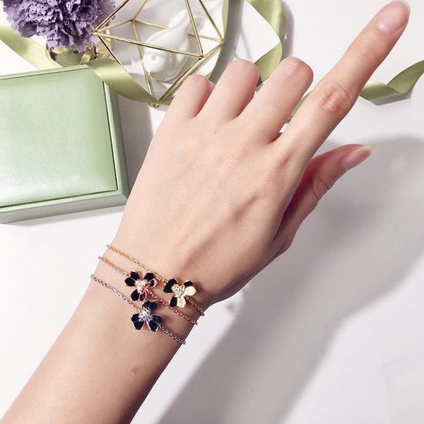 

quality fashion micro mosaic premium zircon crystals charms flower bracelet luxury jewelry for women link, chain, Black