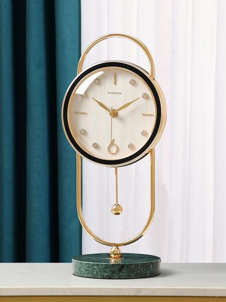 Schreibtisch Tischuhren Gold Uhr Kleine Luxus Miniaturen Desktop Figuren Moderne Uhr Hause Wohnzimmer Dekoration Reloj De Mesa