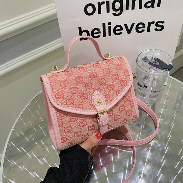

70% factory store 2021 female korean letter handbag fashion trend lock single shoulder bag small square messenger bag