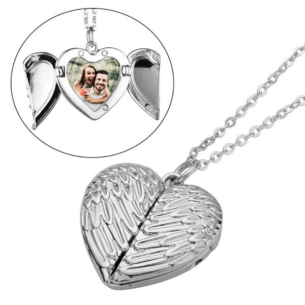 Sublimazione Spazi vuoti Decorazioni pendenti Medaglione in alluminio Foto Gioielli di moda Collana Ali d'angelo Stampa a trasferimento a caldo Oro Argento San Valentino a forma di cuore