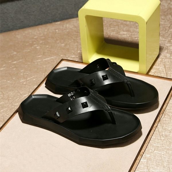 

official website 70% off outlet summer new cowhide herringbone sandals outdoor rivet men's shoes geometric sole guangzhou large factory, Black