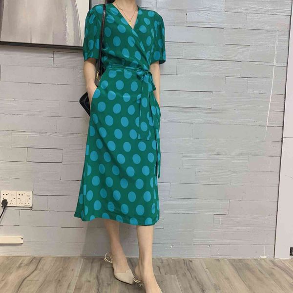 

dress women's wear in summer, spring and autumn, White;black