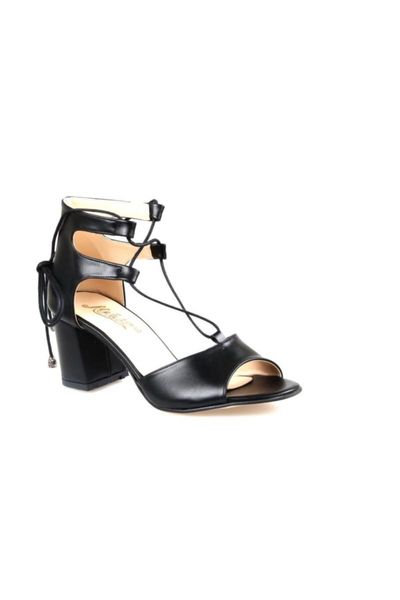

sandals high-heeled black sandelet