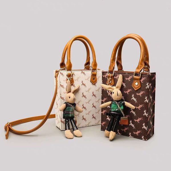 

women's one shoulder bag 2021 spring versatile portable menger simple fashion tote