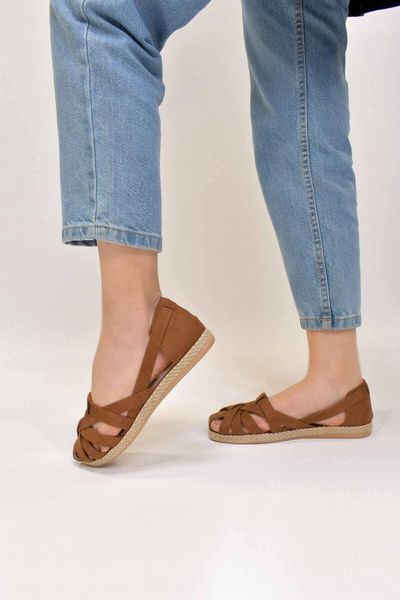 

women tan belt detail flat base sandelet sandals, Black