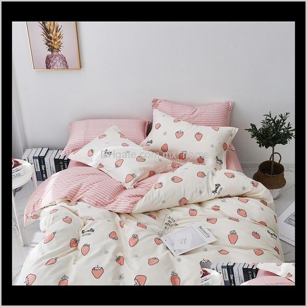 Conjuntos Fornecedores Têxteis Home GardenHome-Claroom 100percent Bedding Pink Stberry Cama Roupa Bonito Conjunto de Edredão Construção Er DS52 #