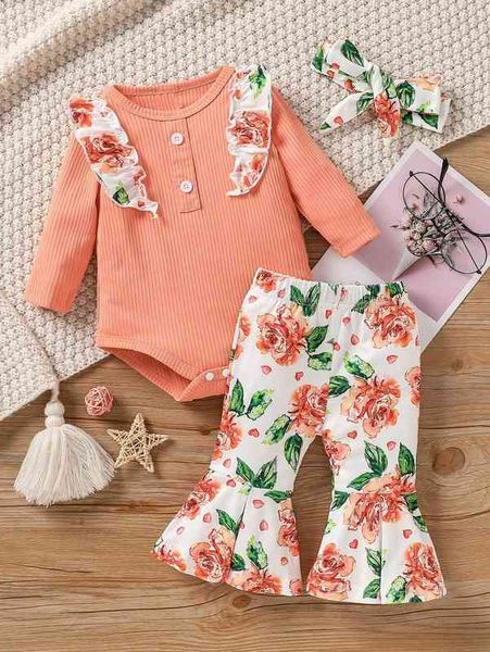 

baby floral print ruffle trim bodysuit & flare leg pants & headband she, White