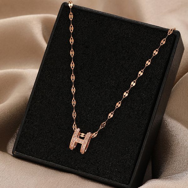 

japanese and korean diamond h-letter necklace women's simple temperament versatile clavicle chain red mesh accessories titanium steel, Silver