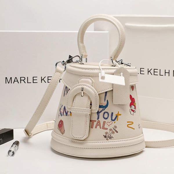 

evening bags female leather bear graffiti bucket handbag 2021 fashion all match portable messenger bag summer