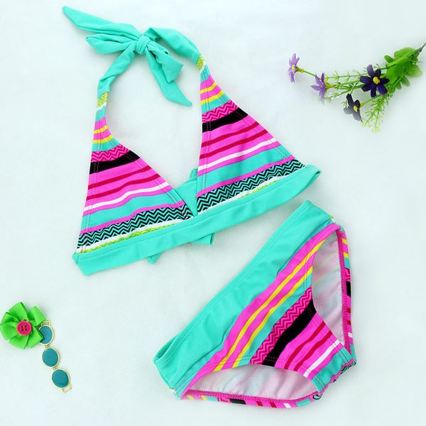 2021 Novas meninas de verão Fechar-se-montagem Elastic Stripe Swimsuit Split Duas Peças Swimwear, Crianças Bikini Atacado