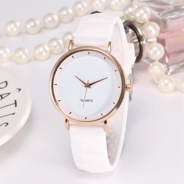 

wristwatches silicon ultra thin women watch fashion leisure trend pure simple versatile quartz, Slivery;brown