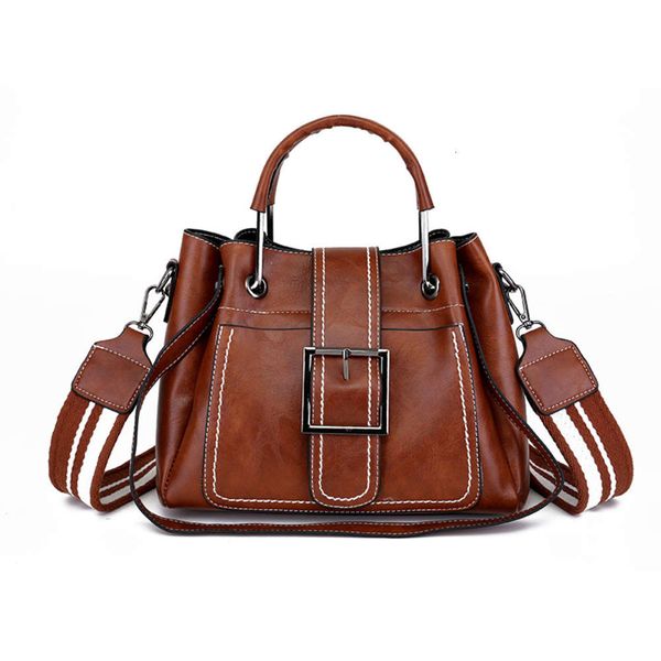 

bags fashion women's bag 2021 oil skin pliers iron handle thick thread popular