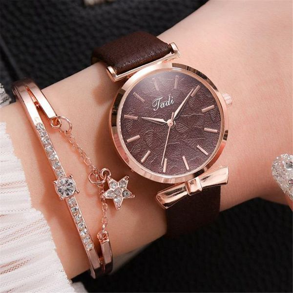 2 pcs Mulheres Diamante Relógio Rodada Dial Luxo Pequeno Requintado Mulheres Bracelet Relógios Conjunto de Couro Relógio De Quartz Zegarek relógios de pulso