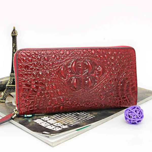 

2017 oil wax leather female crocodile pattern women's purse long fashion zipper bag, Red;black